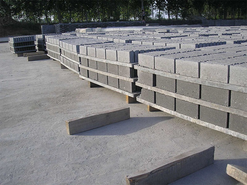 <a href=http://m.hncctv.com.cn/zjtb/ target=_blank class=infotextkey>免燒磚機托板</a>