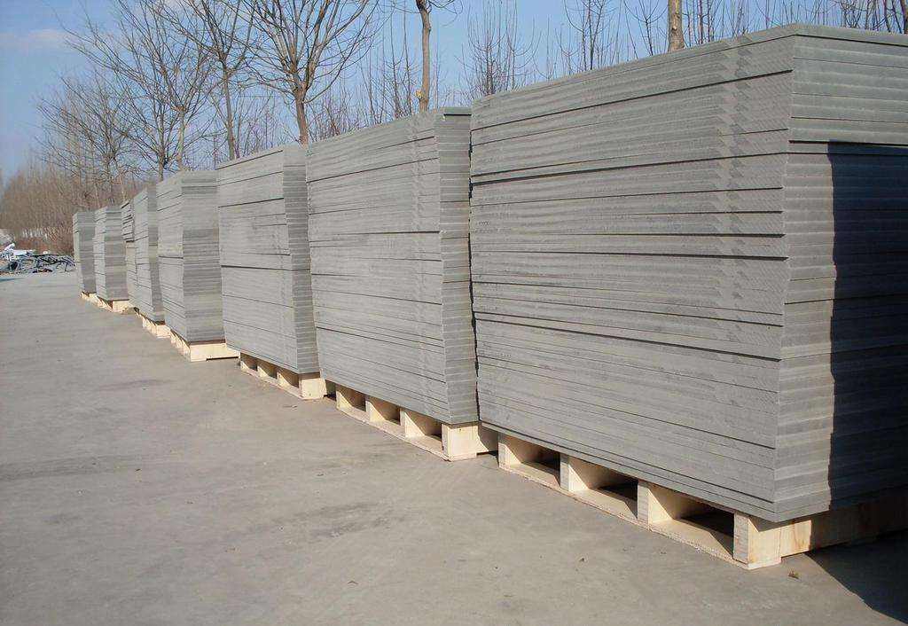 <a href=http://m.hncctv.com.cn/zjtb/ target=_blank class=infotextkey>PVC磚機托板</a>