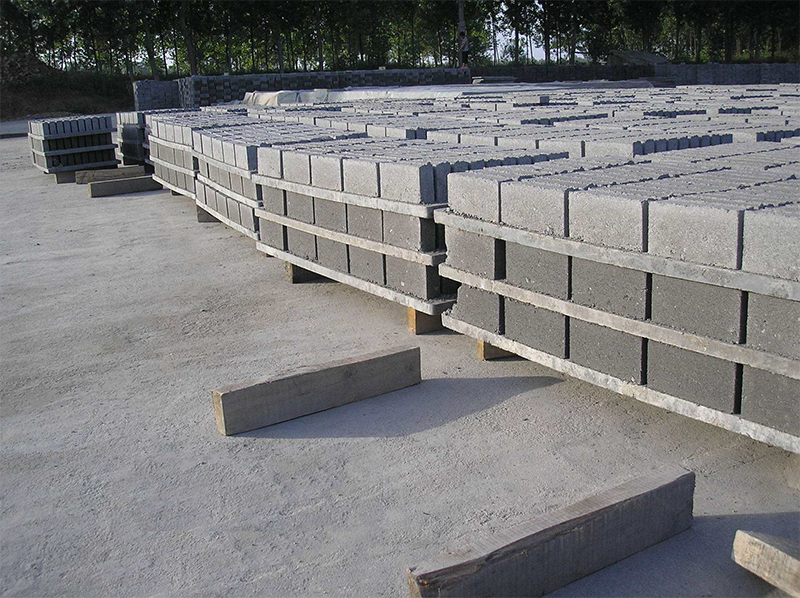 <a href=http://m.hncctv.com.cn/ target=_blank class=infotextkey>空心磚托板</a>